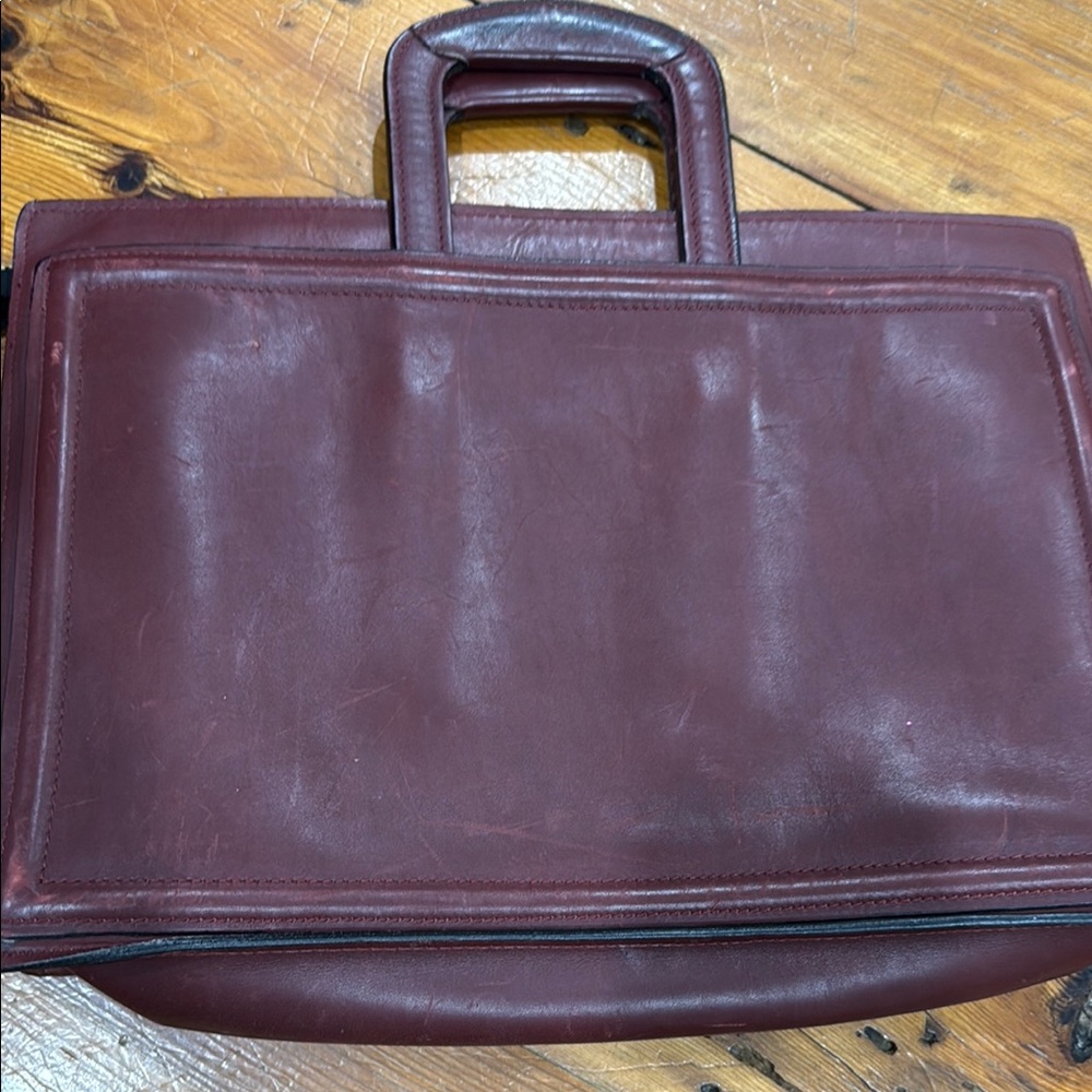 C & C Leather Burgundy Briefcase with Classic Design - Picture 6 of 12